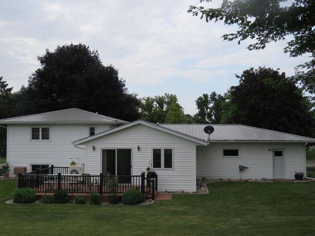 103 We Go Trail, Fox Lake, WI 53933
