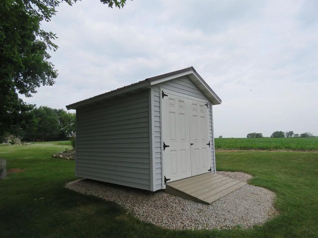 103 We Go Trail, Fox Lake, WI 53933