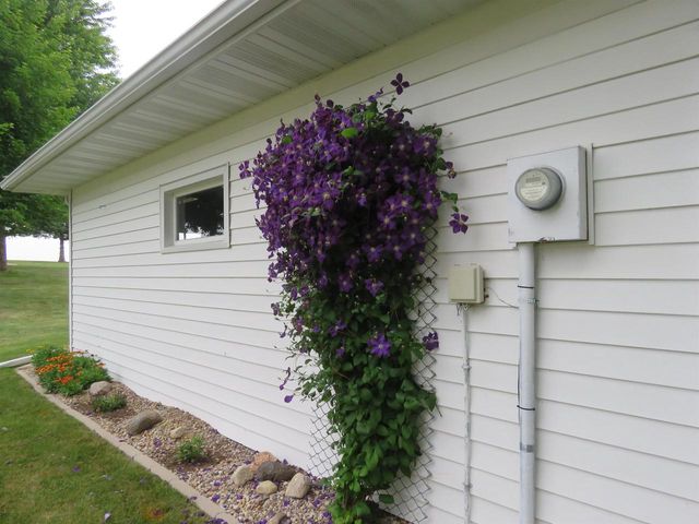 103 We Go Trail, Fox Lake, WI 53933