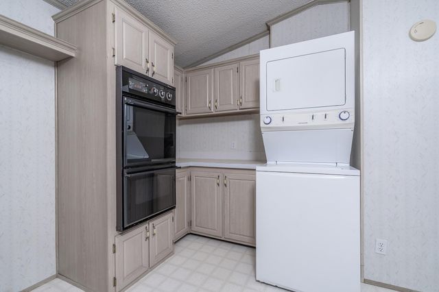 138 River RD, Liberty Hill, TX 78642