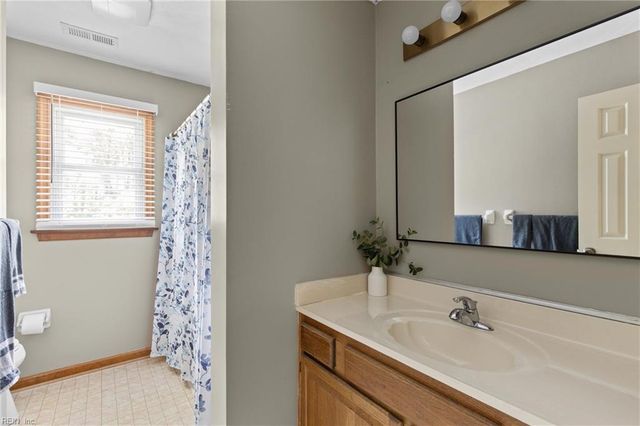 5440 Lawson Hall KY, Virginia Beach, VA 23455