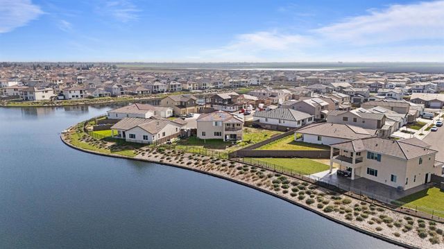 10363 Shorecliff St, Stockton, CA 95219