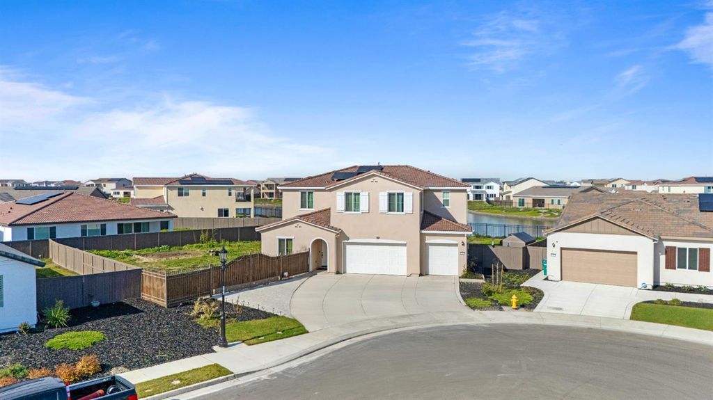 10363 Shorecliff St, Stockton, CA 95219