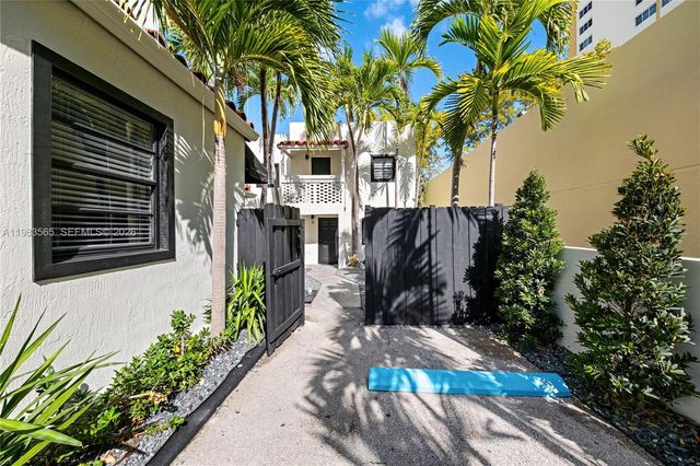 237 38th St 4, Miami Beach, FL 33140