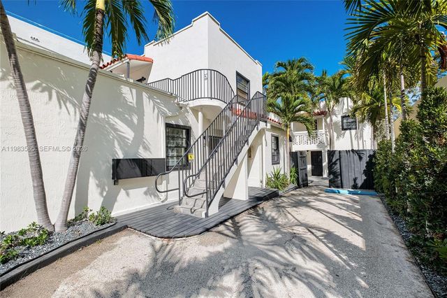 237 38th St 4, Miami Beach, FL 33140