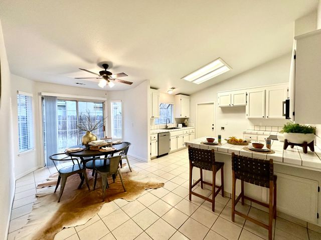 9656 Twin Creeks Ave, Stockton, CA 95219