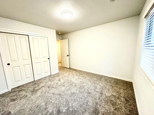 9656 Twin Creeks Ave, Stockton, CA 95219