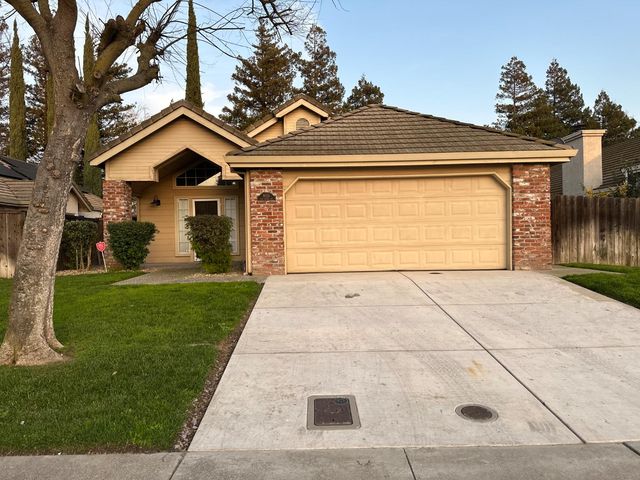 9656 Twin Creeks Ave, Stockton, CA 95219