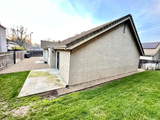 9656 Twin Creeks Ave, Stockton, CA 95219