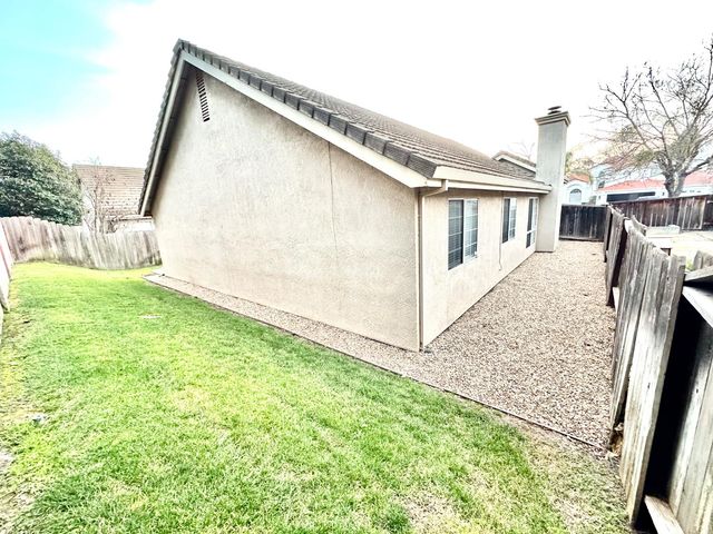 9656 Twin Creeks Ave, Stockton, CA 95219