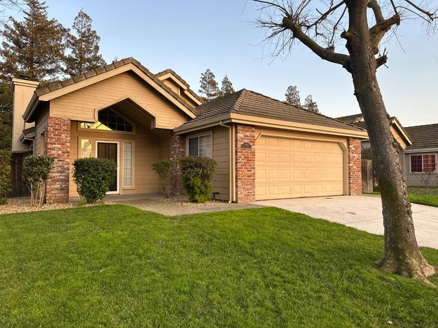 9656 Twin Creeks Ave, Stockton, CA 95219