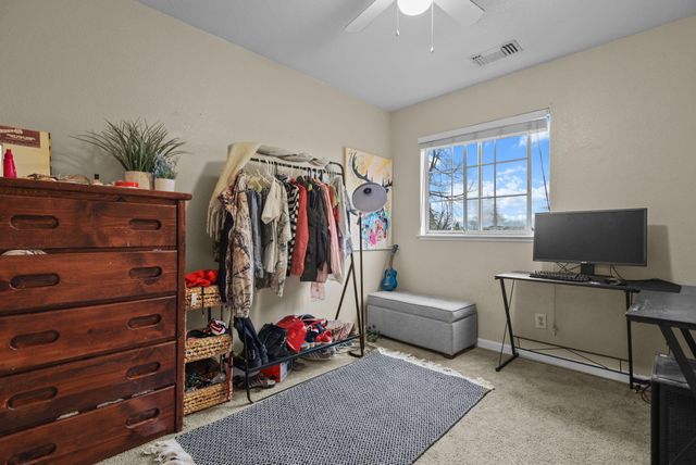 639 Alamine Drive, Redding, CA 96003