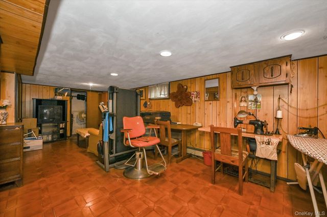33-22 208th Street, Bayside, NY 11361
