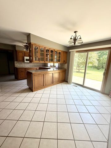 6834 Mercedes Lane, Demotte, IN 46310
