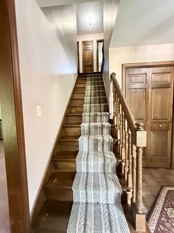6834 Mercedes Lane, Demotte, IN 46310