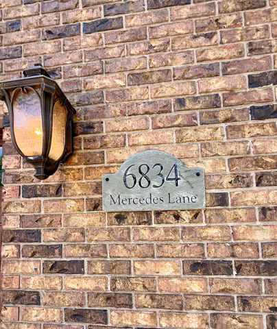 6834 Mercedes Lane, Demotte, IN 46310