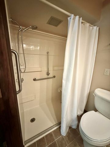 6834 Mercedes Lane, Demotte, IN 46310