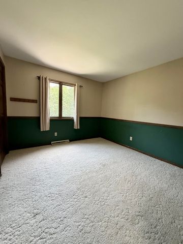 6834 Mercedes Lane, Demotte, IN 46310