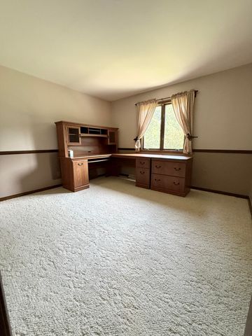 6834 Mercedes Lane, Demotte, IN 46310