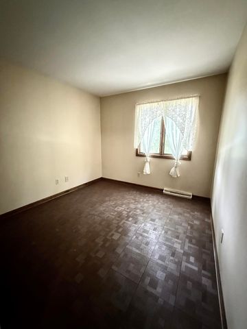 6834 Mercedes Lane, Demotte, IN 46310