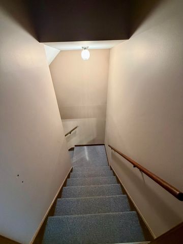 6834 Mercedes Lane, Demotte, IN 46310