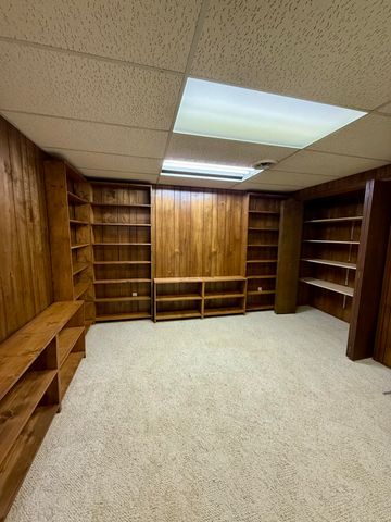 6834 Mercedes Lane, Demotte, IN 46310