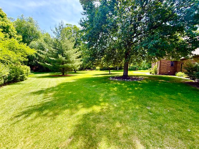 6834 Mercedes Lane, Demotte, IN 46310