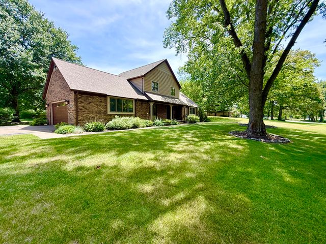 6834 Mercedes Lane, Demotte, IN 46310