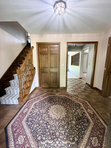 6834 Mercedes Lane, Demotte, IN 46310