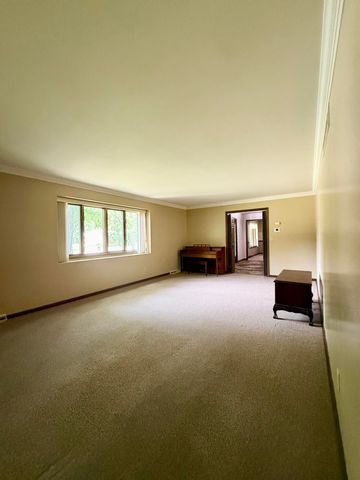 6834 Mercedes Lane, Demotte, IN 46310