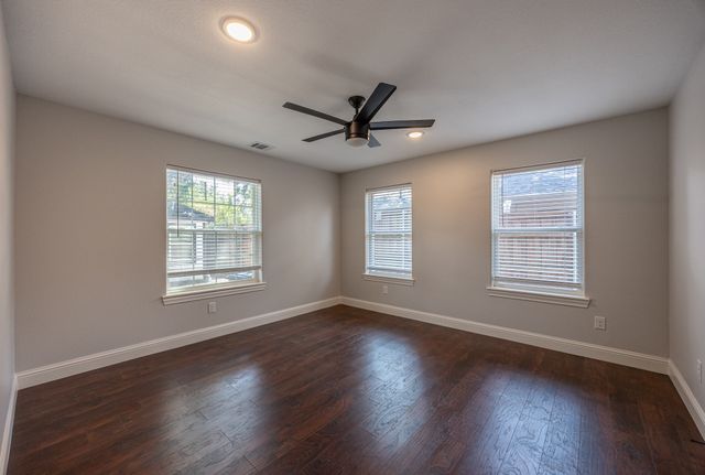 809 Haynes Avenue, Fort Worth, TX 76103