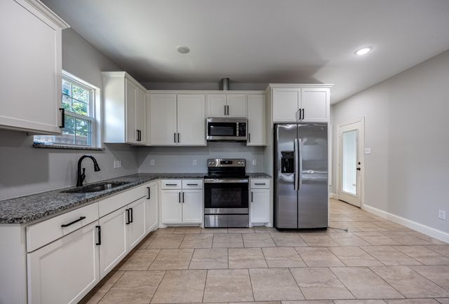 809 Haynes Avenue, Fort Worth, TX 76103