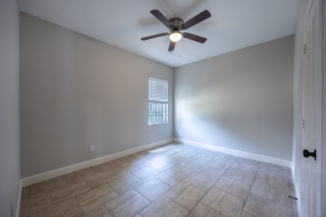 809 Haynes Avenue, Fort Worth, TX 76103