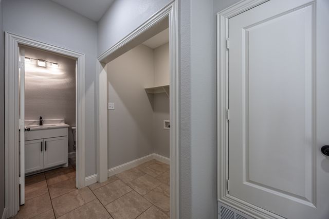809 Haynes Avenue, Fort Worth, TX 76103