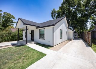 809 Haynes Avenue, Fort Worth, TX 76103