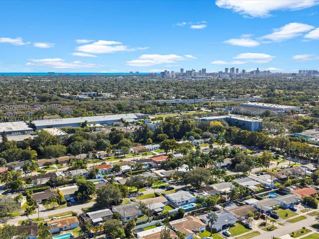 2014 N 31st Ct, Hollywood, FL 33021