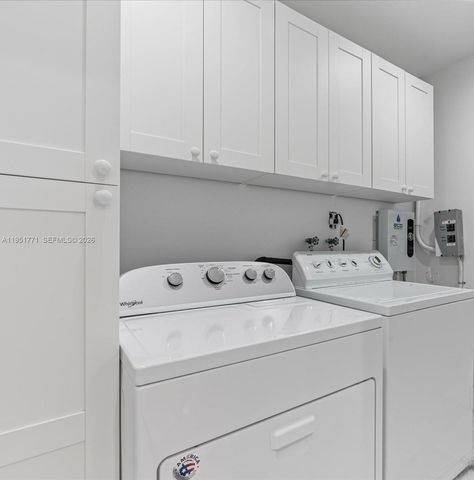 2014 N 31st Ct, Hollywood, FL 33021