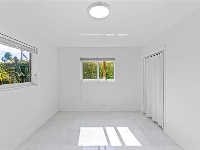 2014 N 31st Ct, Hollywood, FL 33021