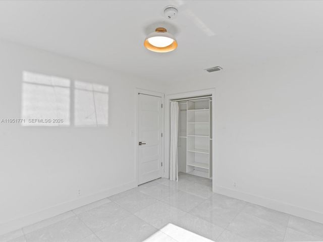 2014 N 31st Ct, Hollywood, FL 33021