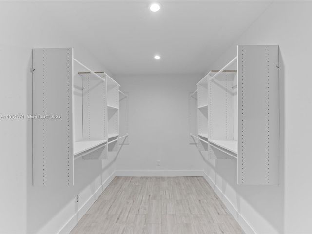 2014 N 31st Ct, Hollywood, FL 33021