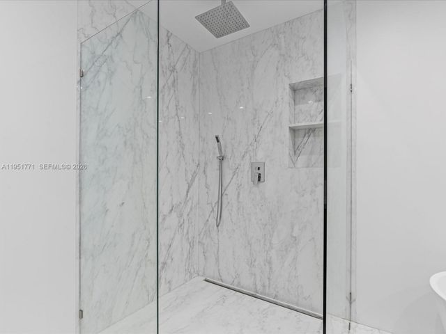 2014 N 31st Ct, Hollywood, FL 33021