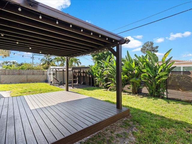 2014 N 31st Ct, Hollywood, FL 33021