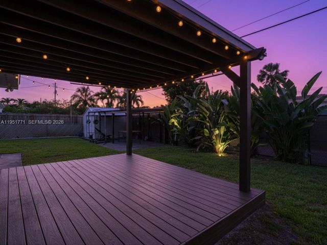 2014 N 31st Ct, Hollywood, FL 33021