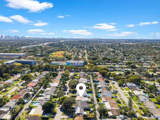 2014 N 31st Ct, Hollywood, FL 33021