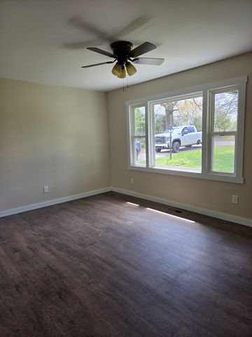 191 County House Rd, Sparta, TN 38583
