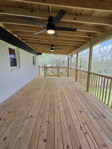 191 County House Rd, Sparta, TN 38583