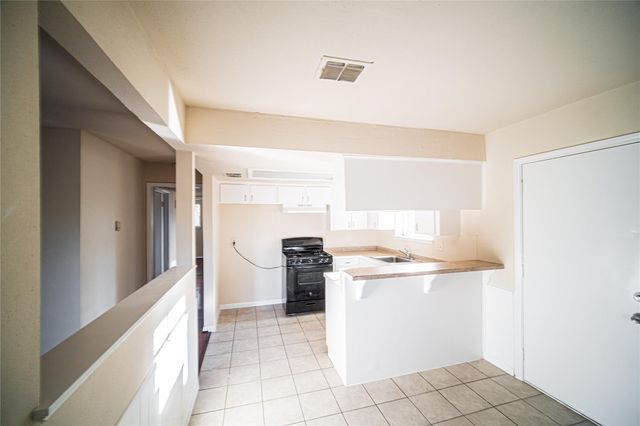 1327 Diplomat Way, Houston, TX 77088