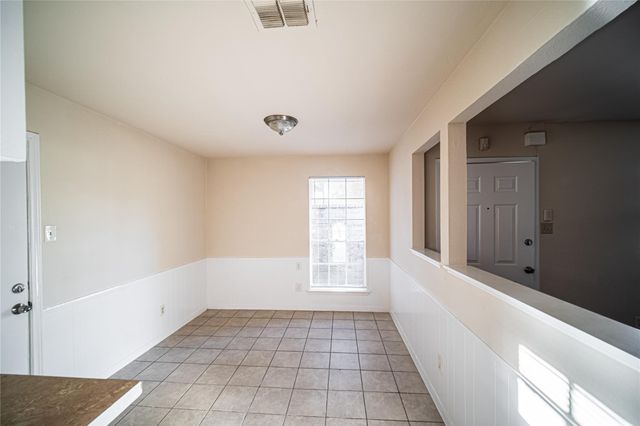1327 Diplomat Way, Houston, TX 77088