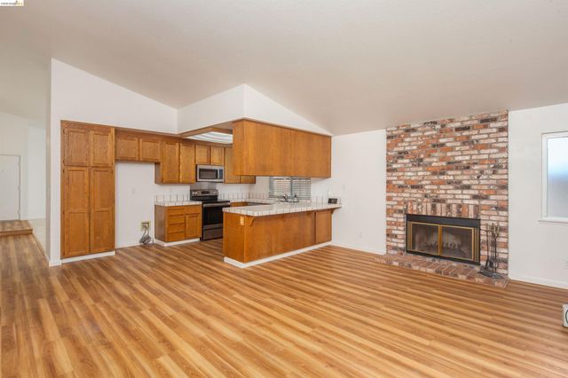 2802 Buttercup Ct, Antioch, CA 94531