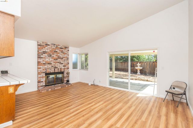 2802 Buttercup Ct, Antioch, CA 94531